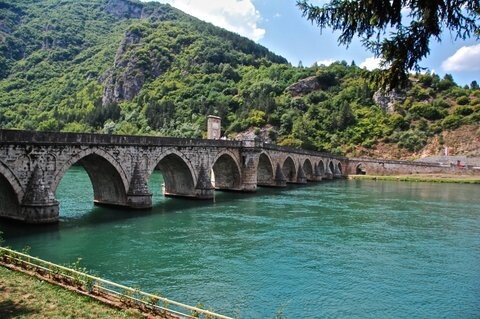 File:Mehmed Paša Sokolović Bridge in Višegrad4.jpg