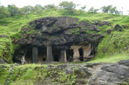 Elephanta Caves2.jpg
