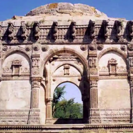 Champaner-Pavagadh Archaeological Park.webp